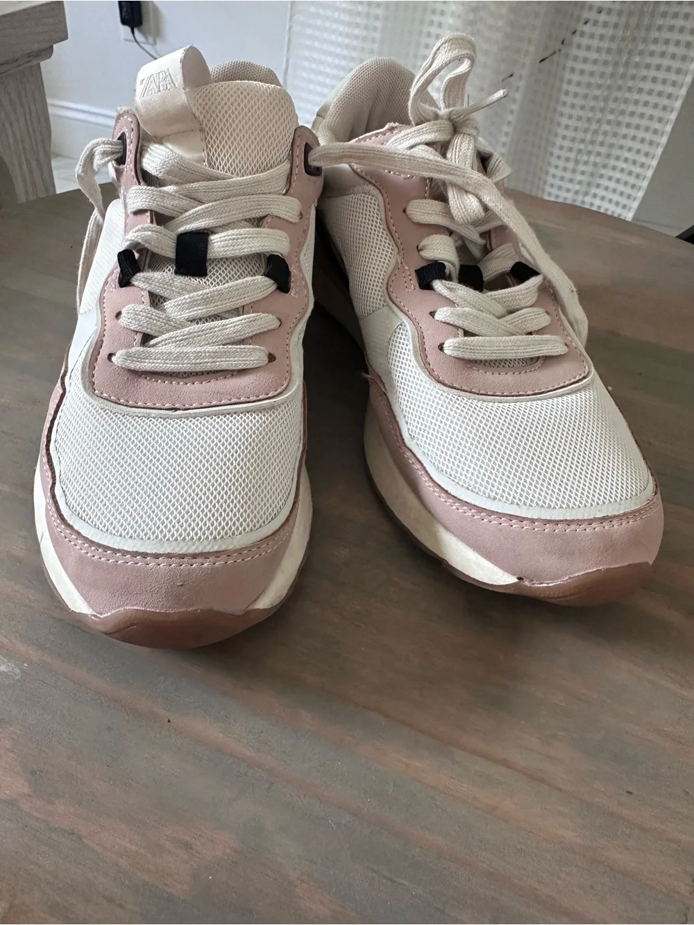 Zara White and Blush Pink Women's Lace-Up Sneakers